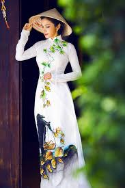 tà áo dài dân tộc cùng nón lá tà áo dài dân tộc cùng nón lá
