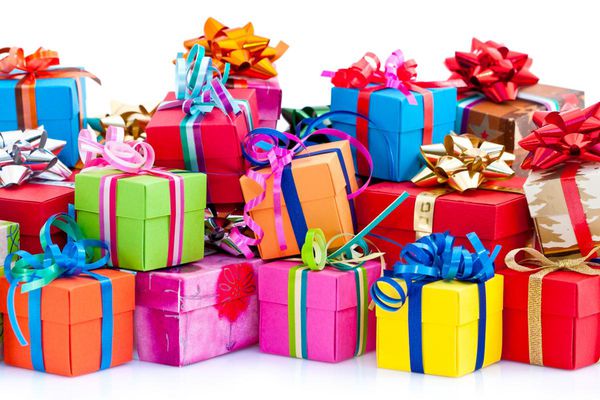Hình hộp quà ngộ nghĩnh, rực rỡ Hình hộp quà ngộ nghĩnh, rực rỡ