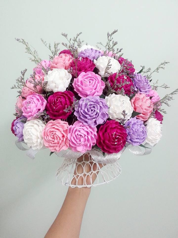 Bó hoa rực rỡ sắc màu Bó hoa rực rỡ sắc màu