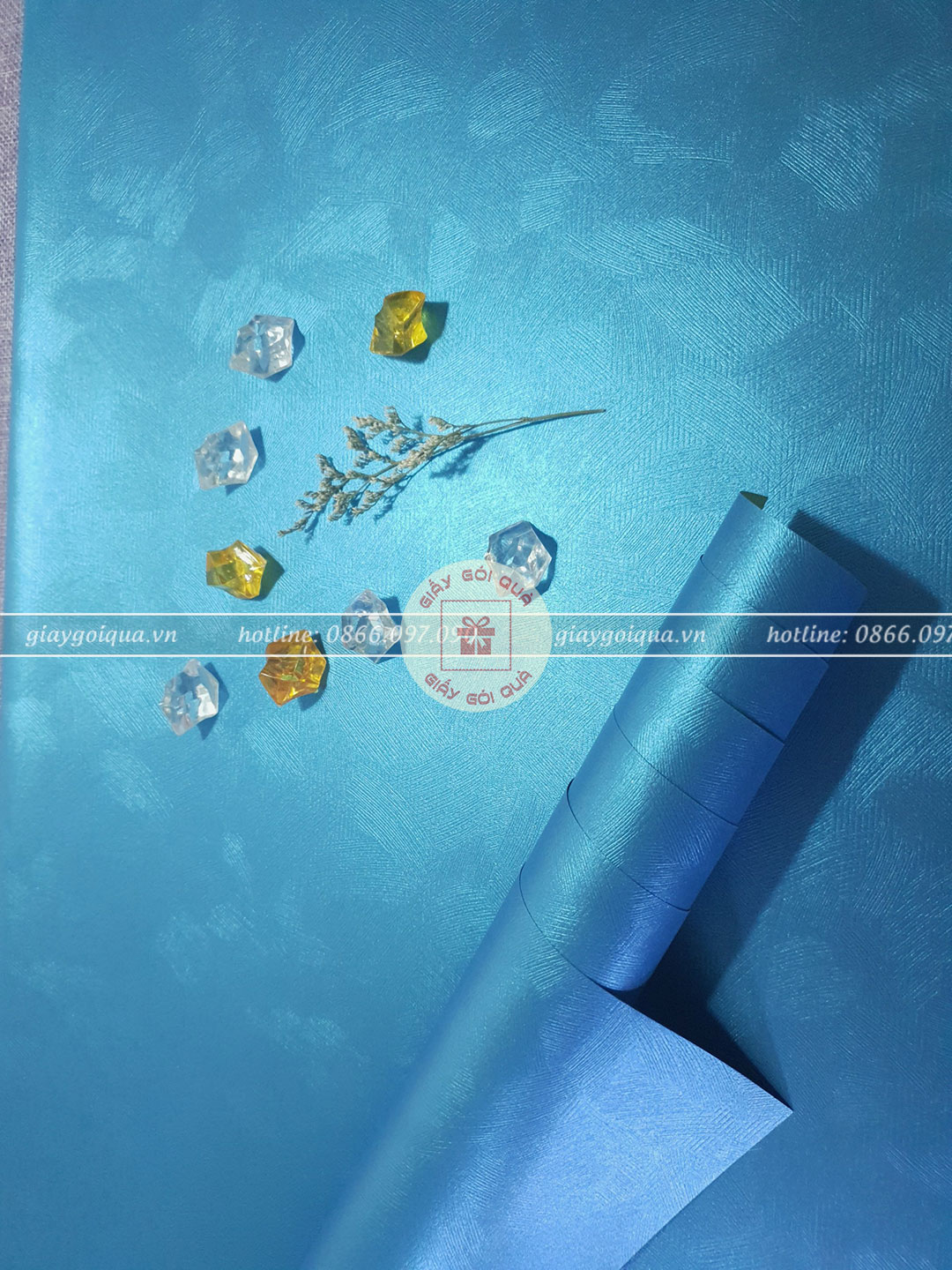 Những mẫu giấy màu đẹp dùng để gói quà tại Quà Tặng Độc