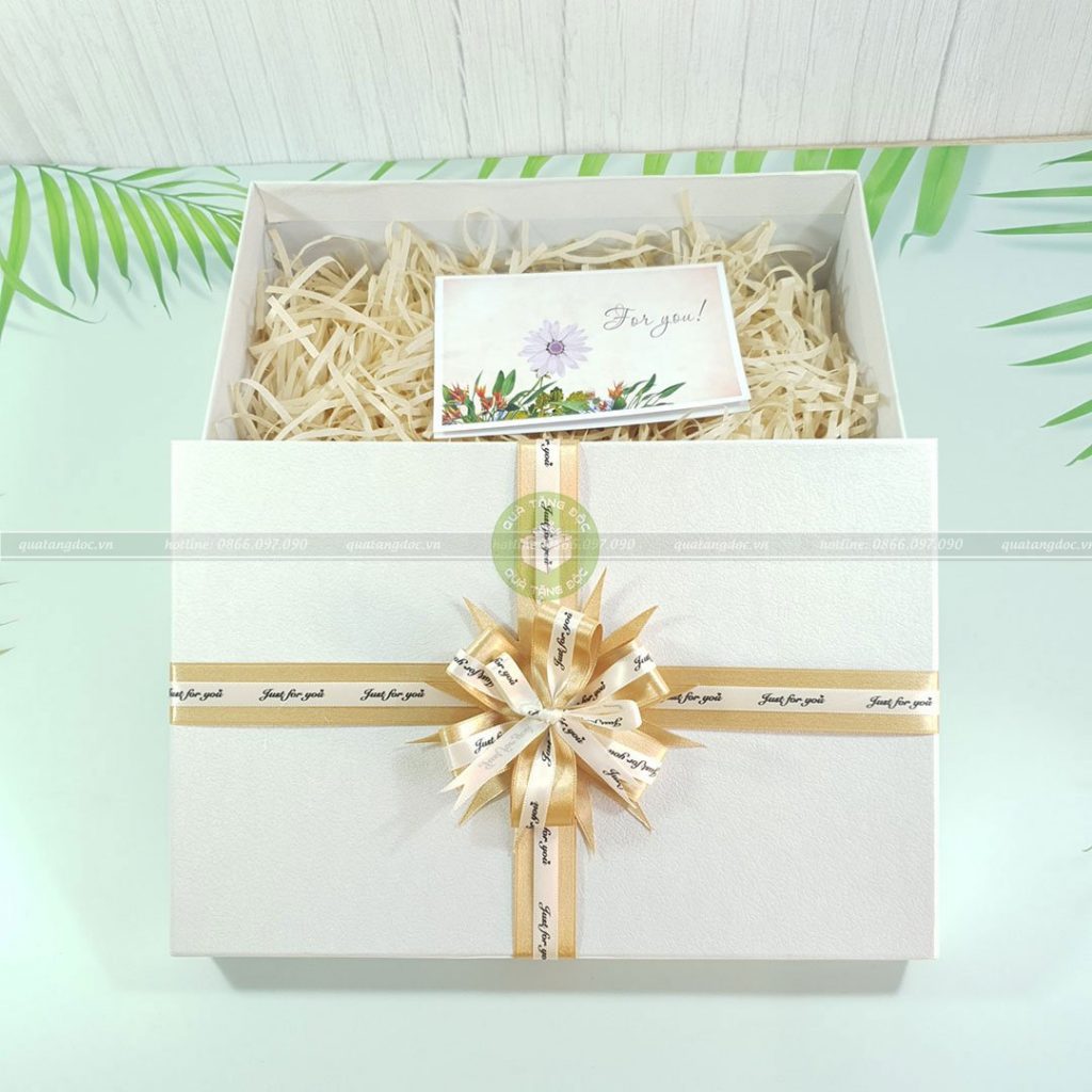 Hộp quà tặng đẹp HQ03 – Kích thước 30x20x10