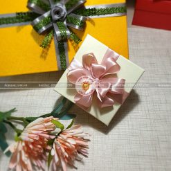 Hộp quà nhỏ đựng trang sức, khăn HQ13 – Kích thước 10x10x3
