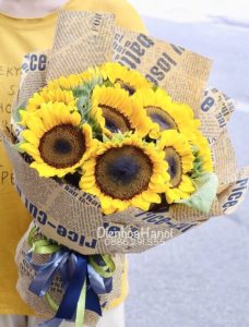 Một số mẫu giấy gói quà vintage - khơi gợi những nét đẹp quá khứ