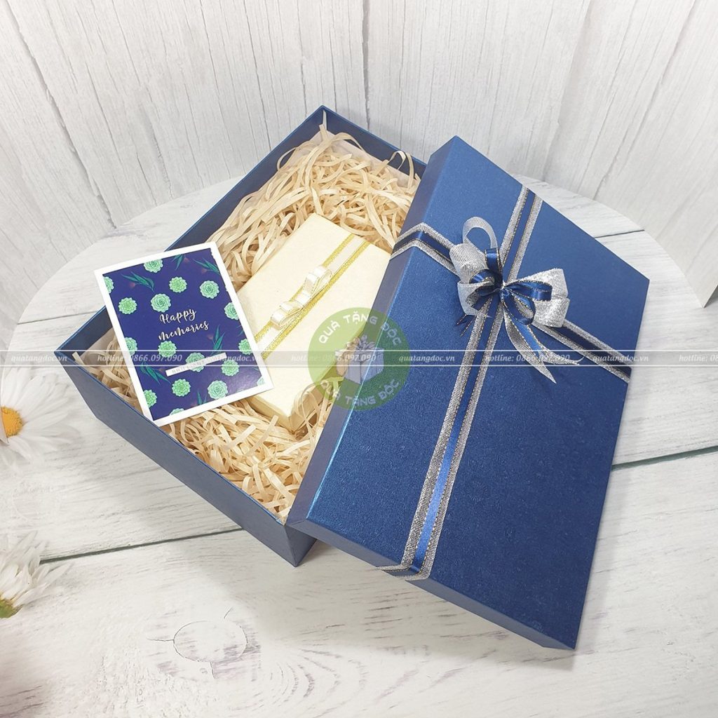 Hộp quà tặng người yêu 30x20x10cm – HQ30
