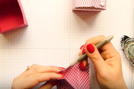 Bước 8 - Làm hộp quà đẹp Bước 8 - Làm hộp quà đẹp